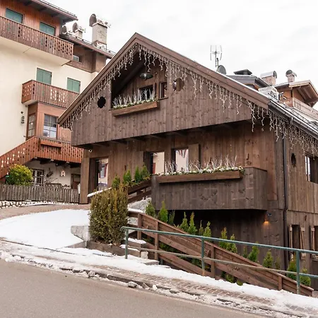 Fienila Luxury Cortina *